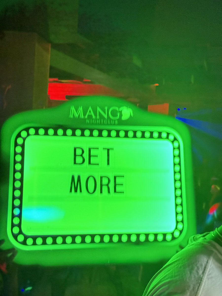 Eezzy 🧸 tweet media