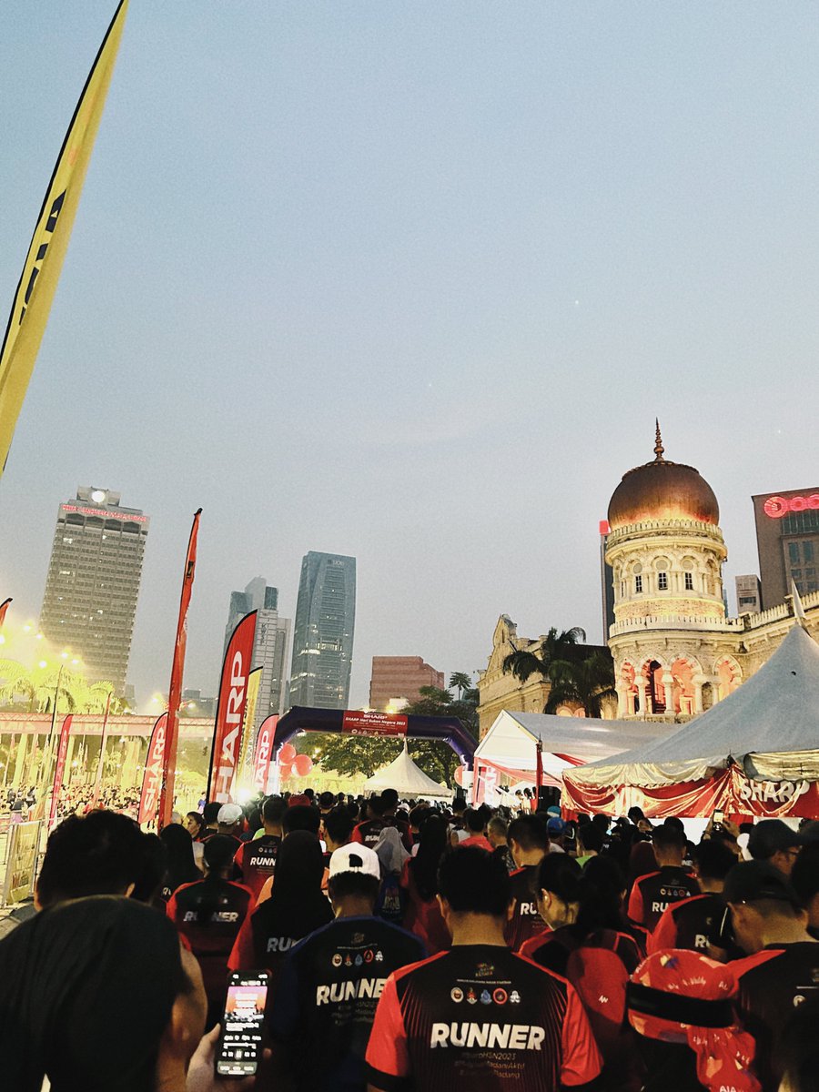 akmalnazamuddin's tweet photo. Larian Sharp Hari Sukan Negara 2023.
🏃‍♂️ 10km, 1:03:15 https://t.co/B2hxO19TEZ