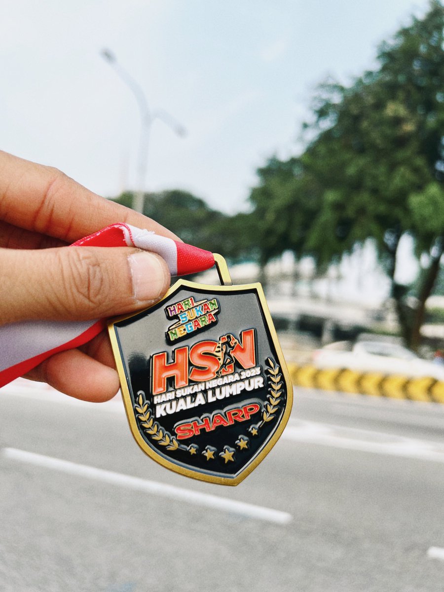 akmalnazamuddin's tweet photo. Larian Sharp Hari Sukan Negara 2023.
🏃‍♂️ 10km, 1:03:15 https://t.co/B2hxO19TEZ