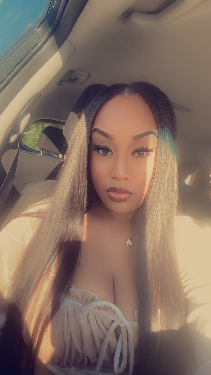 ThtPrettyMfmoni's tweet photo. A Thread 🦦 https://t.co/BPSMazUXoT