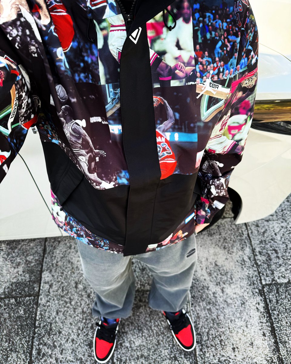 sneakermafia777's tweet photo. Nike Jordan Flight Heritage Men's Jacket Black💪
Supreme⛩️
Nike Air Jordan 1 High OG Heritage Custom👟✨

@nike 👑

#nike
#airjordan1highog 
#heritage 
#custom 
#bredtoe 
#flightheritage 
#supreme 
#goretex 
#SNKRSKickCheck #snkrskickcheckjp #yesnike
#kickstagram #igkicks #igsneaker #snkrpic
#sneakerhead #sneakergram #kickstagram
•
#hiphop #randb #raggae #followme #sneakers #snkrs
•
#フォローミー #スニーカー #スニーカーズ #スニマフィ写真部 
•
#おしゃれさんと繋がりたい
#スニーカー好きな人と繋がりたい
#ヒップホップ好きな人と繋がりたい