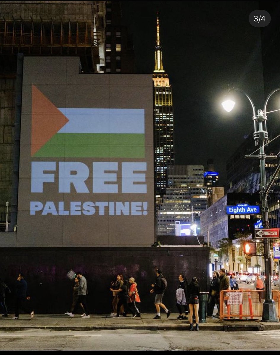 carlospuentes87's tweet photo. @EmpireStateBldg This one is better! Free Palestine 🇵🇸 https://t.co/rGfGF2799L