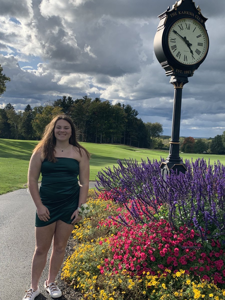 DDov24's tweet photo. #Hoco2023 https://t.co/K7mS0hpLGH