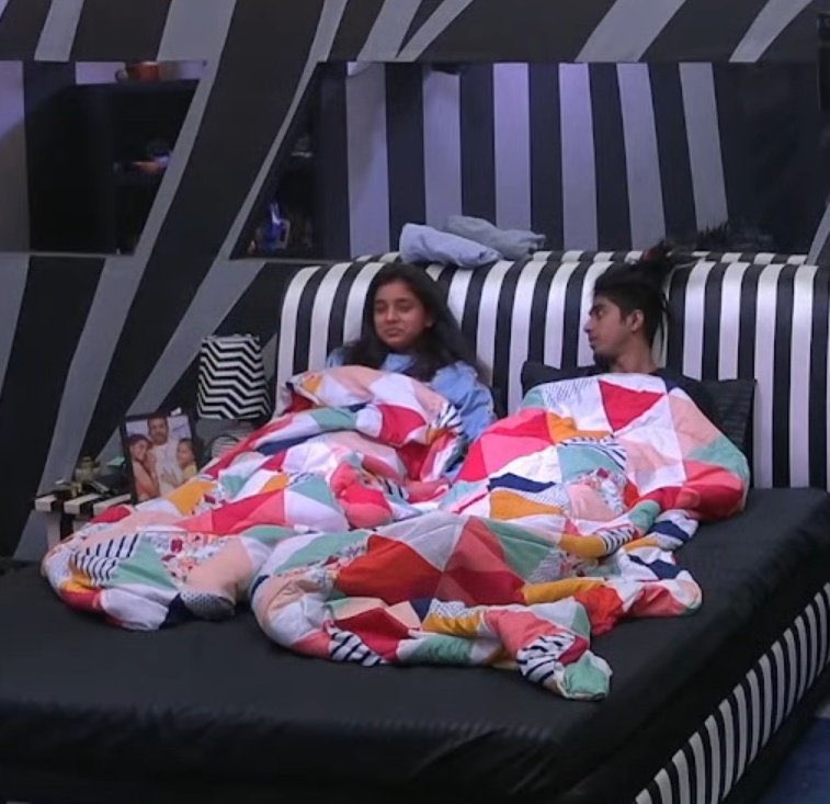 madihatweetz's tweet photo. I miss dem. I miss this cute bond of Friendship. Biggboss always paired them up for tasks😁😂 MERE SUMBUL AND STAN KI DOSTI SABSE PYAARI❤️🥹 @TouqeerSumbul @MCStanOfficial 
 #SumbulTouqeerKhan #MCStan #SumbulSquad #StannyArmy  #BiggBoss16 #BiggBoss17 #SumStan #StanSum #StanBul https://t.co/NwsEyA4SPT