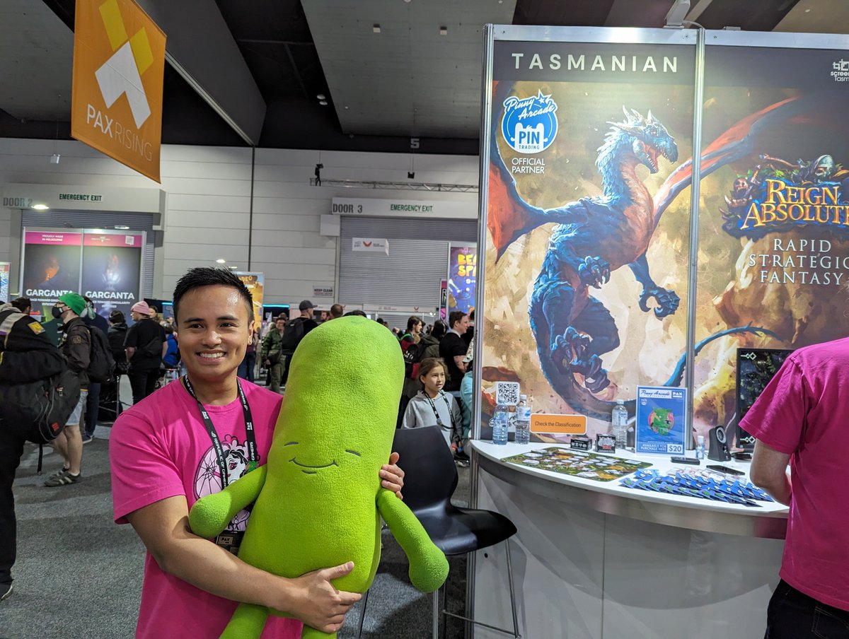 Lil_Pink_Clouds's tweet photo. Cucumbrah loves our Tassie Dev friends!
@ScreenTasmania @GiantMargarita @splopp @Radiobush #reignabsolute https://t.co/0siggDIW6r