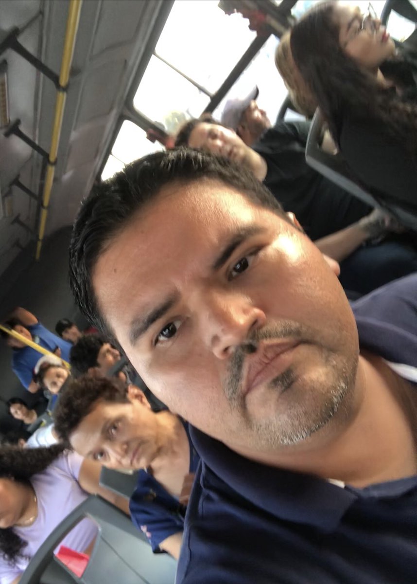 LicCarlosSosa's tweet photo. @dnisjnth @IMTESonora Atendemos. Acabo de bajarme de un camión por rumbos del Solidaridad y Rebeico, quise verificar personalmente, los aires están encendidos. El apagado será gradual en octubre atendiendo al clima. Saludos. 
🙋‍♂️Atención a usuarios:
🟩 Whatsapp - 6621047755
📲 Línea - 800 7171 110 https://t.co/wfwSBJLPZ6