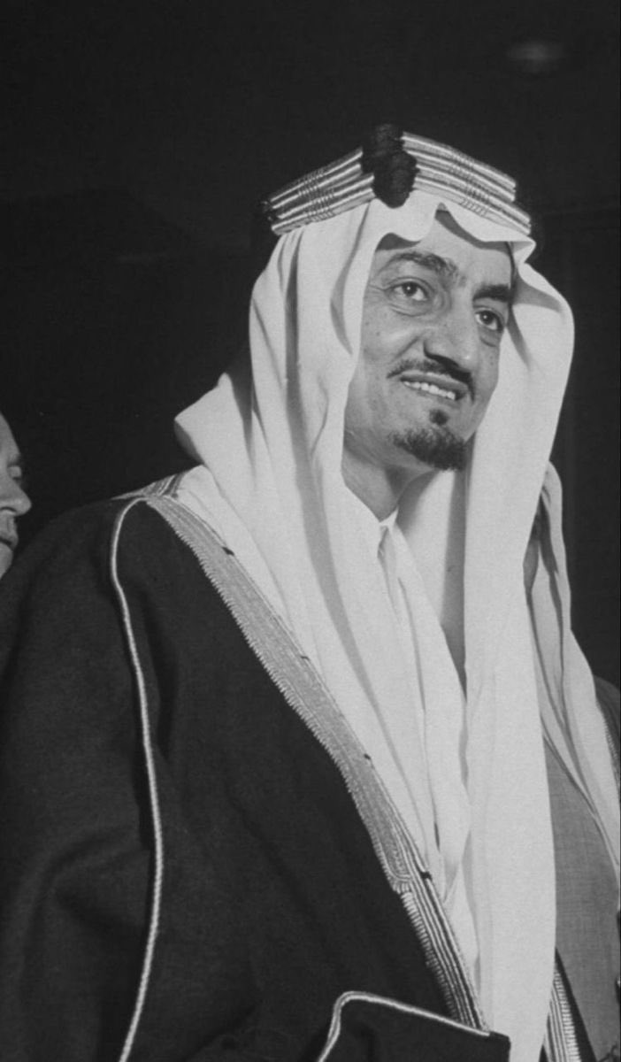 7xx7__'s tweet photo. علمو أولادكم أن فلسطين مُحتله، وأن المسجد الأقصى أسير، وإن الكيان الصهيوني عدو، وإن المقاومة شرف، وإنه لا يوجد دولة أسمها إسرائيل 

- الملك فيصل رحمة الله

#طوفان_القدس https://t.co/BRtLshm5jx
