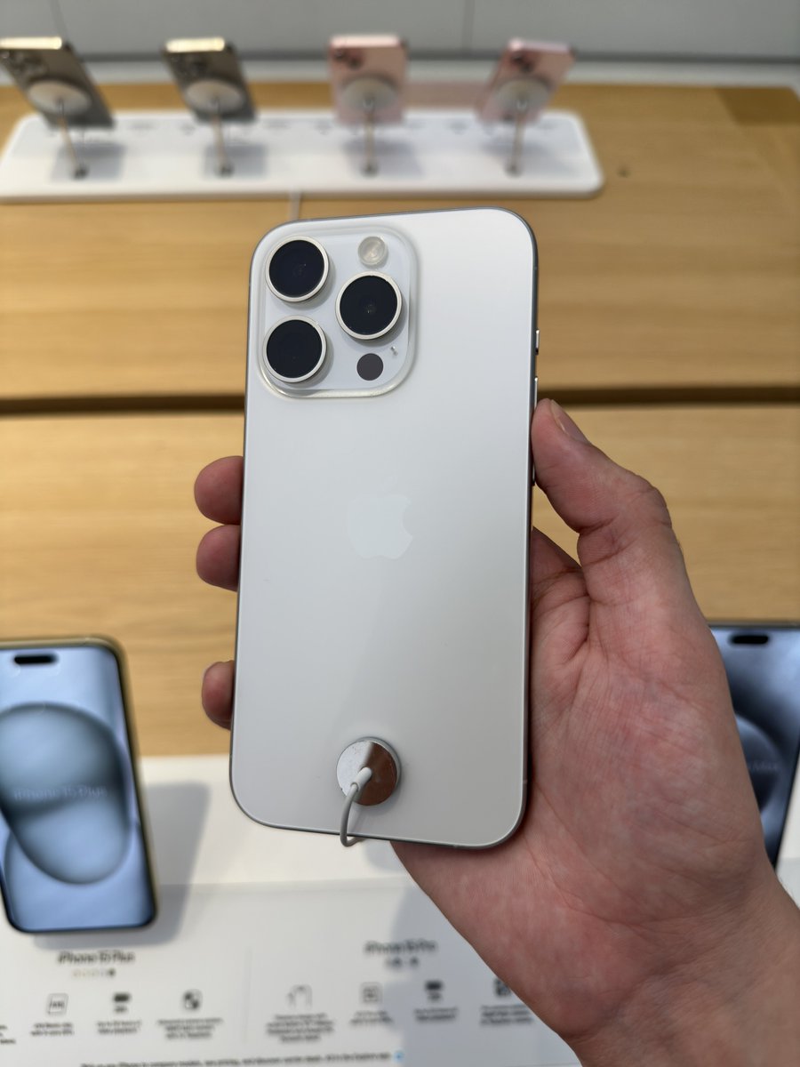 Apple Hub tweet media