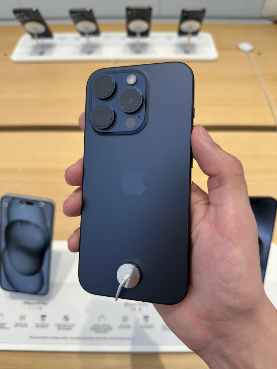 Apple Hub tweet media
