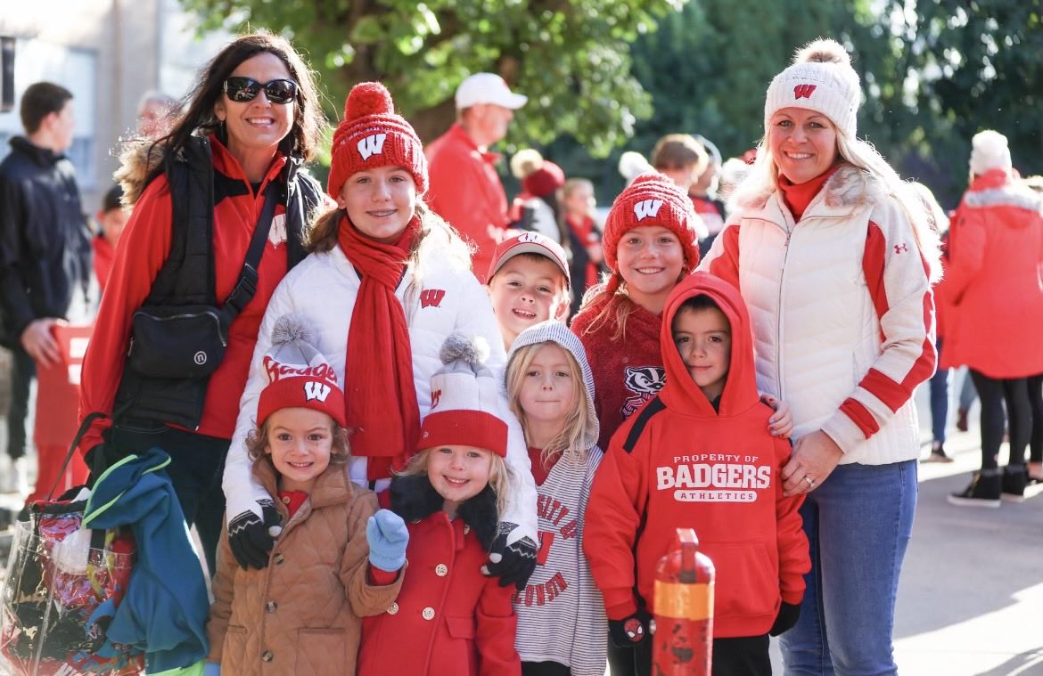 🟥⬜️ Family in town to watch win #4. Now it’s Game 5 vs Iowa in 7 days!!! #BadgerNation #FamilyNFootball