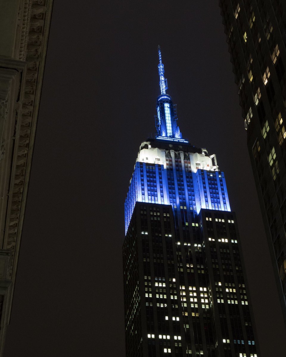 MosheMF's tweet photo. Tonight the Empire State Building is lit in the colors of Israel’s flag. https://t.co/Z0zR7BhXSo