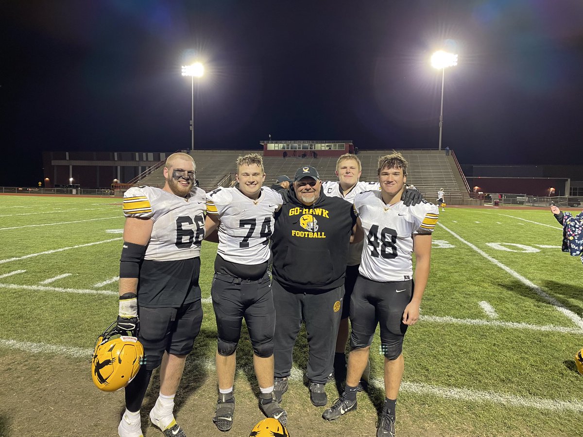 KaleMiller66's tweet photo. My Dline tonight. Had ourselves a game!!  @chotz55 @ColeTho73539902 https://t.co/p33NJgCFhQ