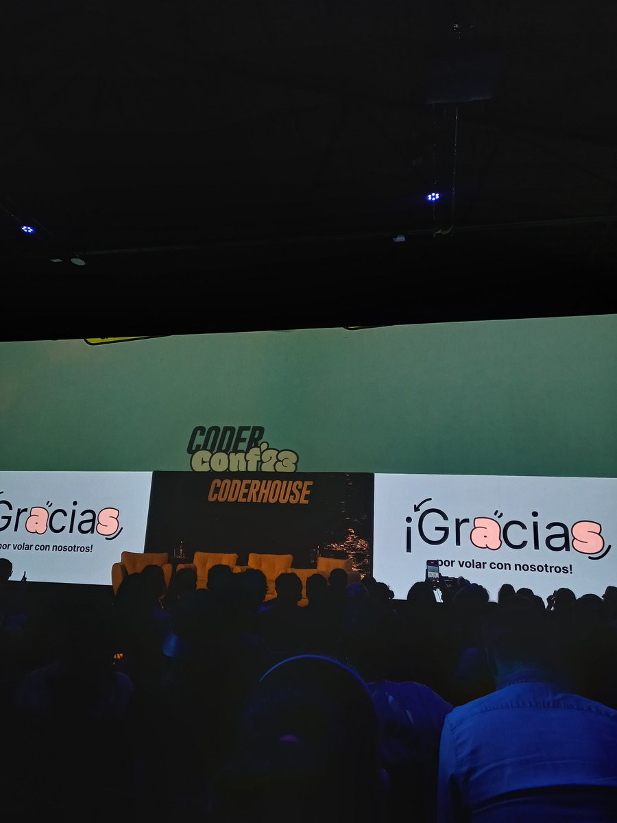 sooldovo's tweet photo. #CoderConf2023  expandiendo mis conocimientos de la mano de @coderhouse ✈️🤍 https://t.co/qt7Cxn5mbd