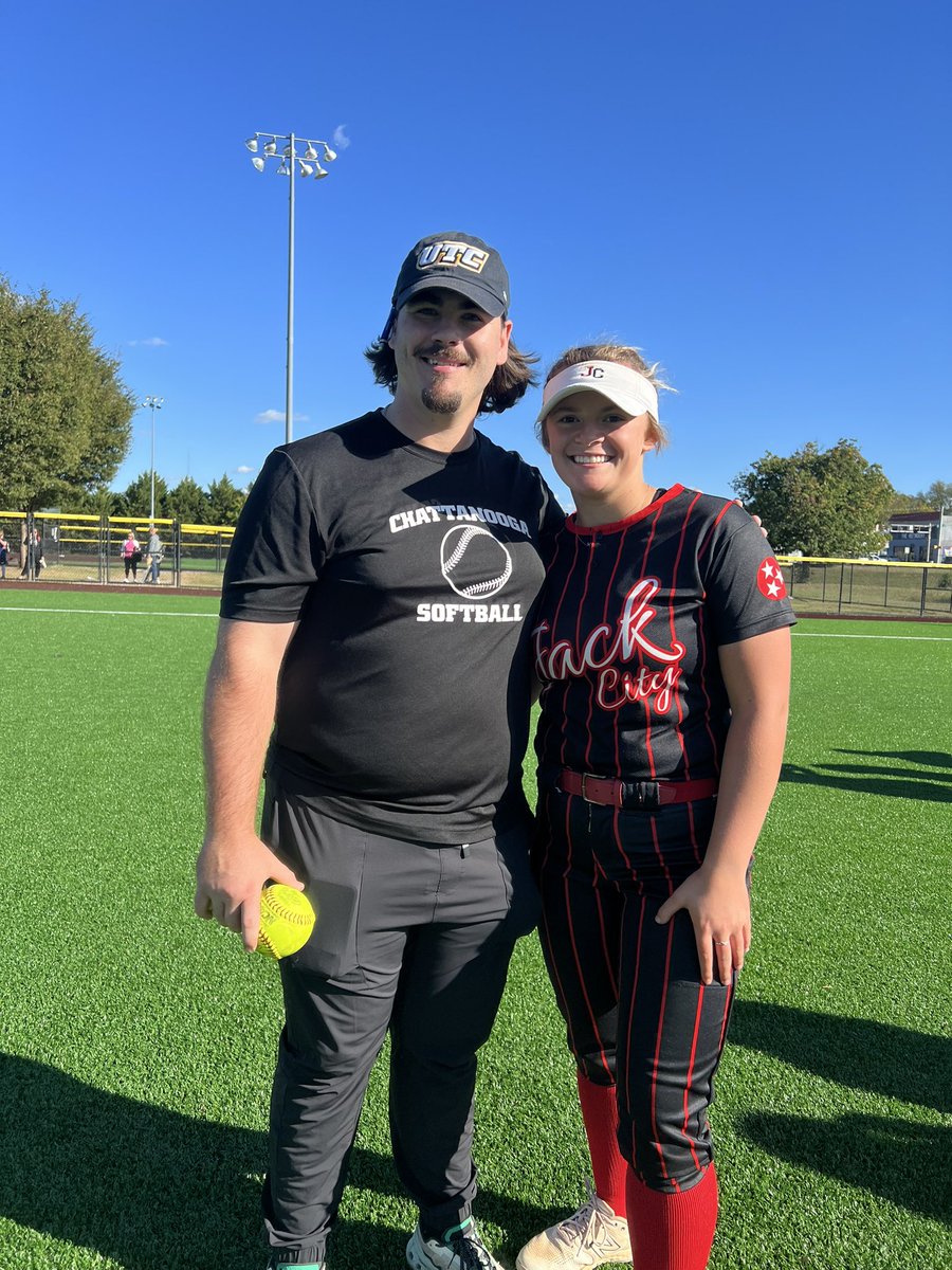 Kurstinchelle's tweet image. I had a great time at the UTC camp today!! Thank you to @coachK73 @CoachFrankReed @cheytwn77 for putting it on!!