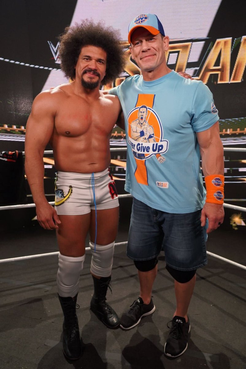 WWE's tweet photo. Old friends meet again 🙌

#WWEFastlane https://t.co/DjDekKiPRO