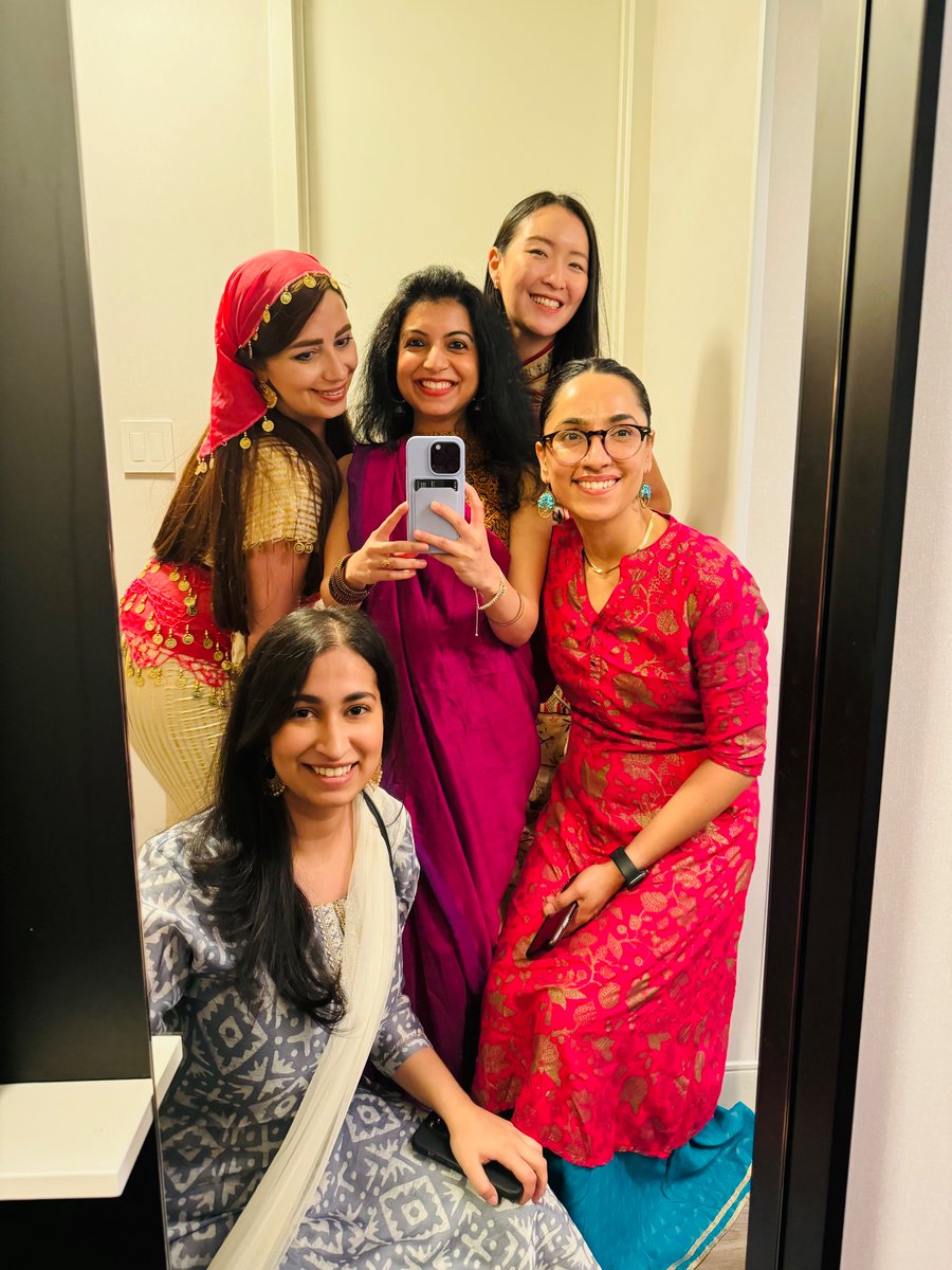 Pathologists know how to make labcoats look good, but they even clean up better! <a href="/Pathologists/">CAPathologists</a> <a href="/SandoraHaddad/">Sandra Haddad, MD</a> @Thanchanok_Chai <a href="/RegmiAayushma/">Aayushma Regmi</a> <a href="/loyolapathology/">Loyola Pathology & Laboratory Medicine</a> #CAP23 #PathTwitter #Pathologists