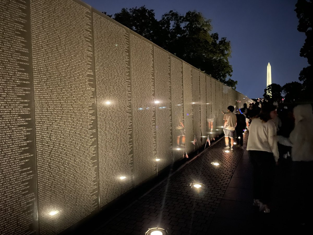 ErikAndersonMN's tweet photo. Tonight we honored Robert “Bruce” Randall, Edina HS Class of 1965. He was killed in Vietnam on August 29, 1968. Our students dropped letters at the Wall from Countryside and Concord Elementary students thanking him for his service. #ehsdc23 https://t.co/84wcGgyKJF