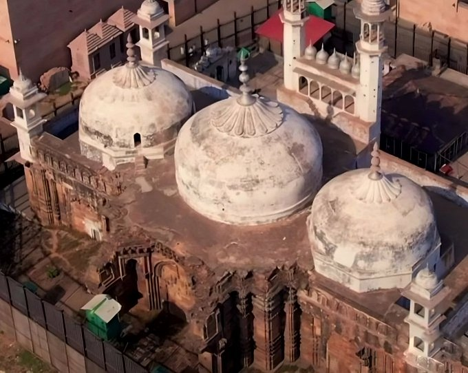 2. Kashi Vishwanath Mandir, Varanasi - Gyanvapi Structure