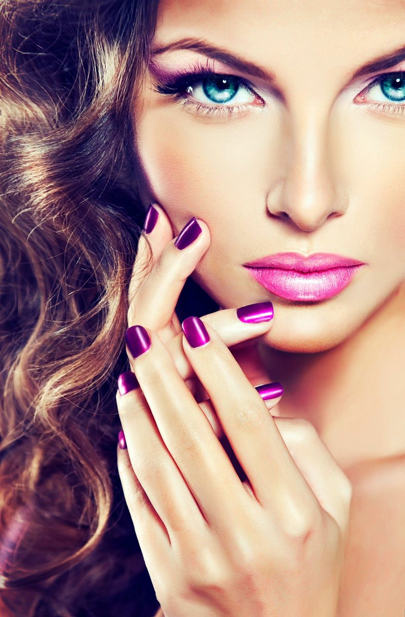👏👏 #cosmetics #beauty #SHADOWSTIX #MeltAwf #sorrynotsorry  
Source: pinterest.co.uk/pin/5595723224…
