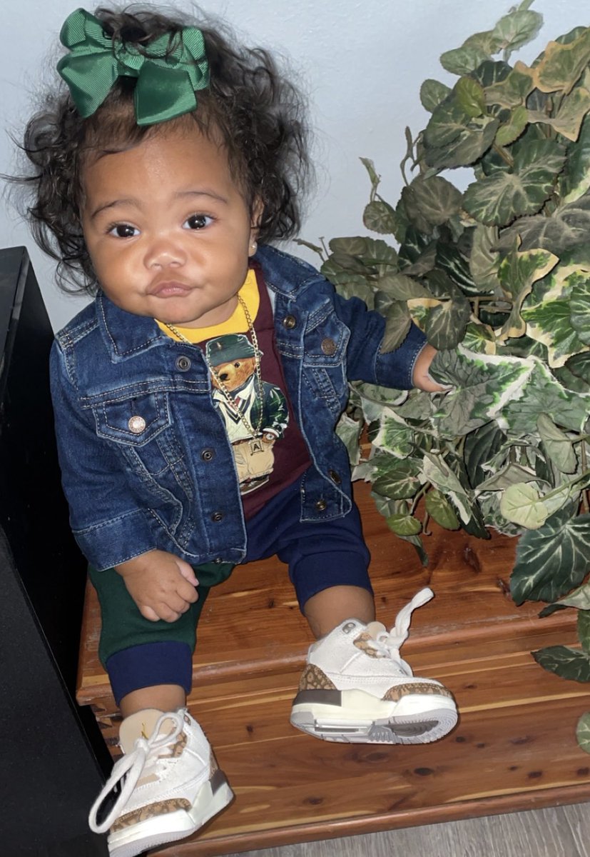 inyourskinboo's tweet photo. 8 months today. I literally apologize to her daily because only if y’all knew ! 8 months down & a life time to go ! #donotscreenshotmybaby #babygirl #fypviraltwitter #8months #polobaby https://t.co/upGpbnbtVL