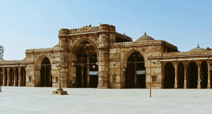 7. Bhadrakali Temple, Ahmedabad - Jama Structure