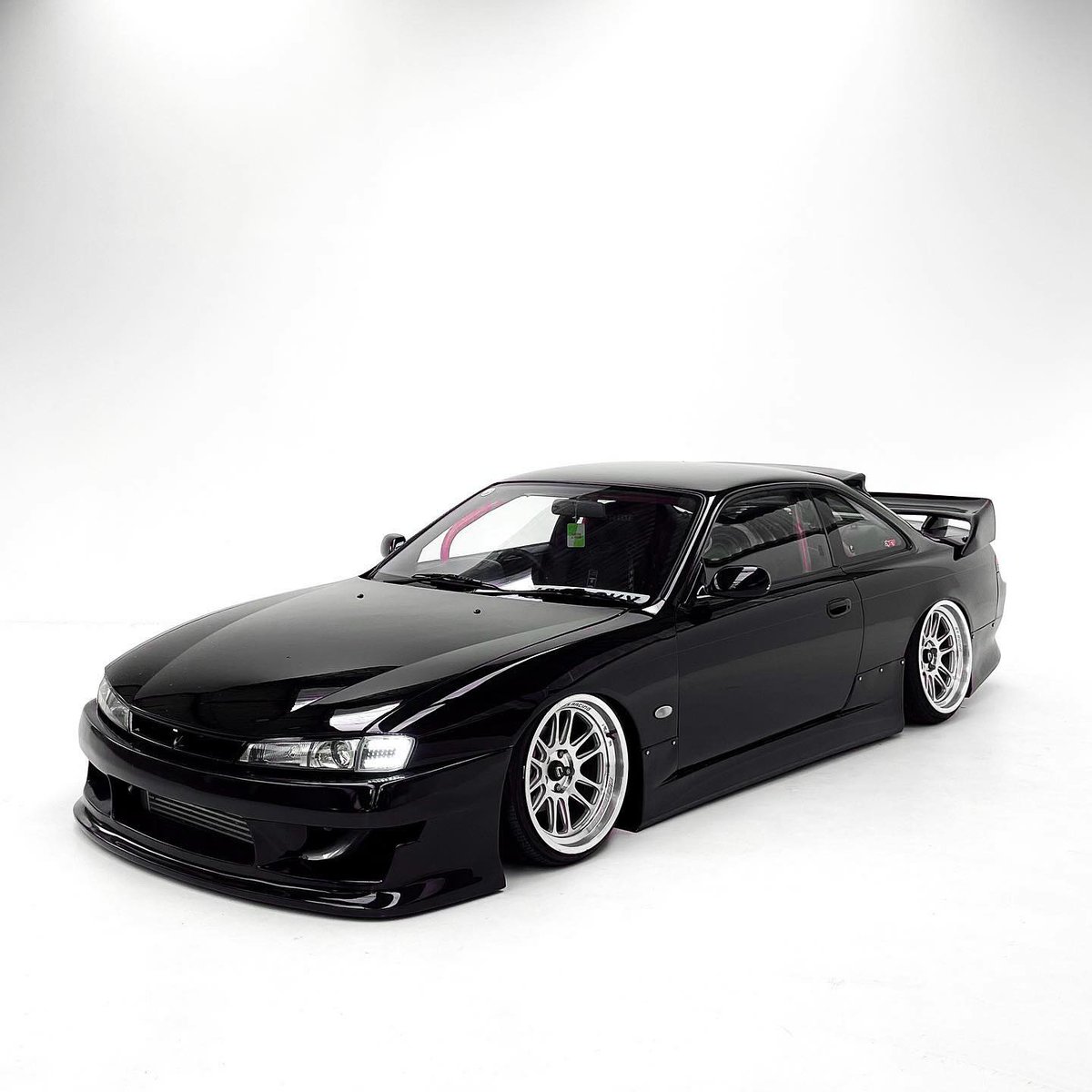 CosmisUsa's tweet photo. S14 sitting on Cosmis XT-206R inside the @themiilkfactory studio

📸 @_shotbytw

#cosmis #cosmisracing #cosmiswheels #cosmisusa #wheels #nissan #240sx #S14 #xt206r https://t.co/2aOX4OrI5i