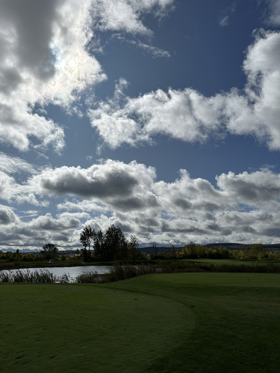 manjotheer91's tweet photo. Weekending in Collingwood at Batteaux Creek Golf Club ⛳️ https://t.co/JvGMG6PkIi
