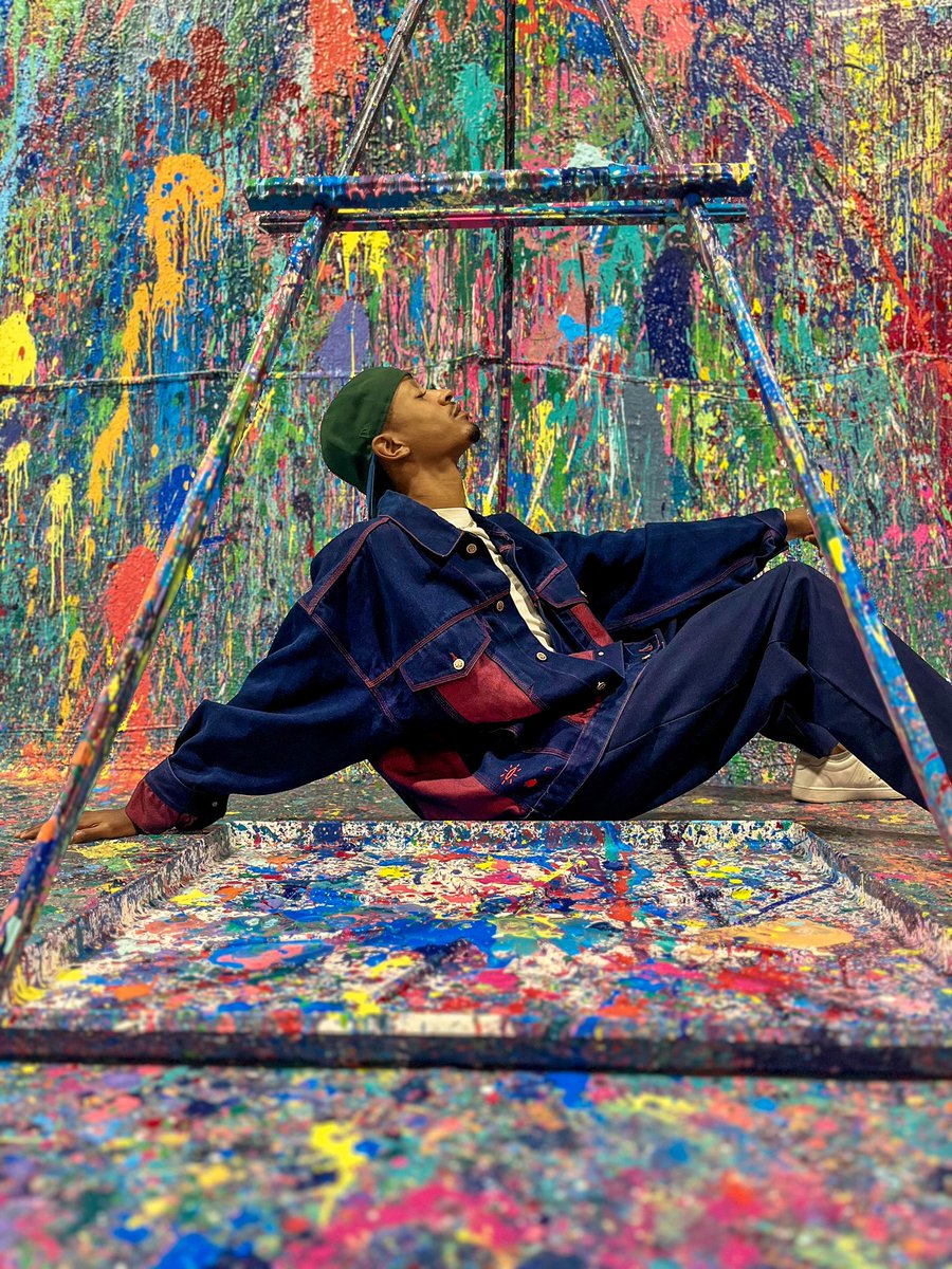 poiznctrl's tweet photo. not that kind of painting 🩷 https://t.co/7HEZmNFxKO