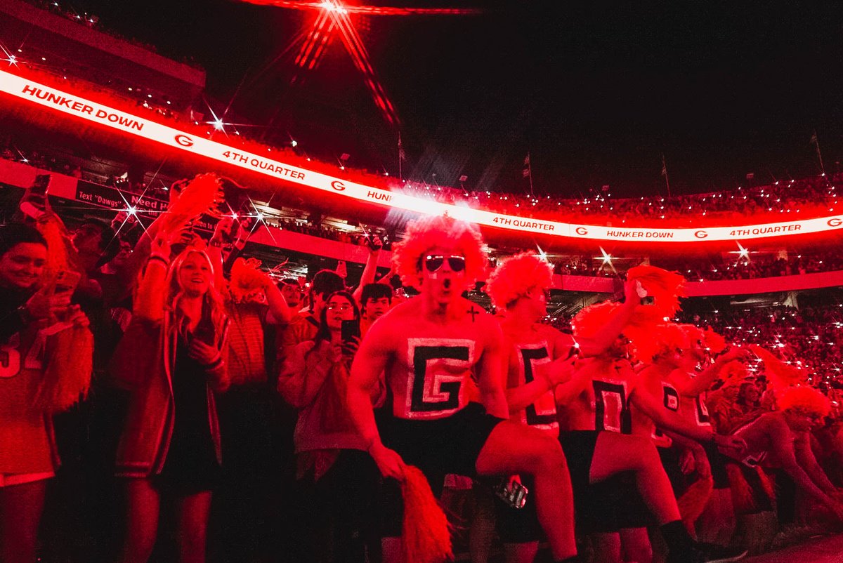 GeorgiaFootball's tweet photo. Best atmosphere in college football. 

#GoDawgs https://t.co/W8oMrfbzZs