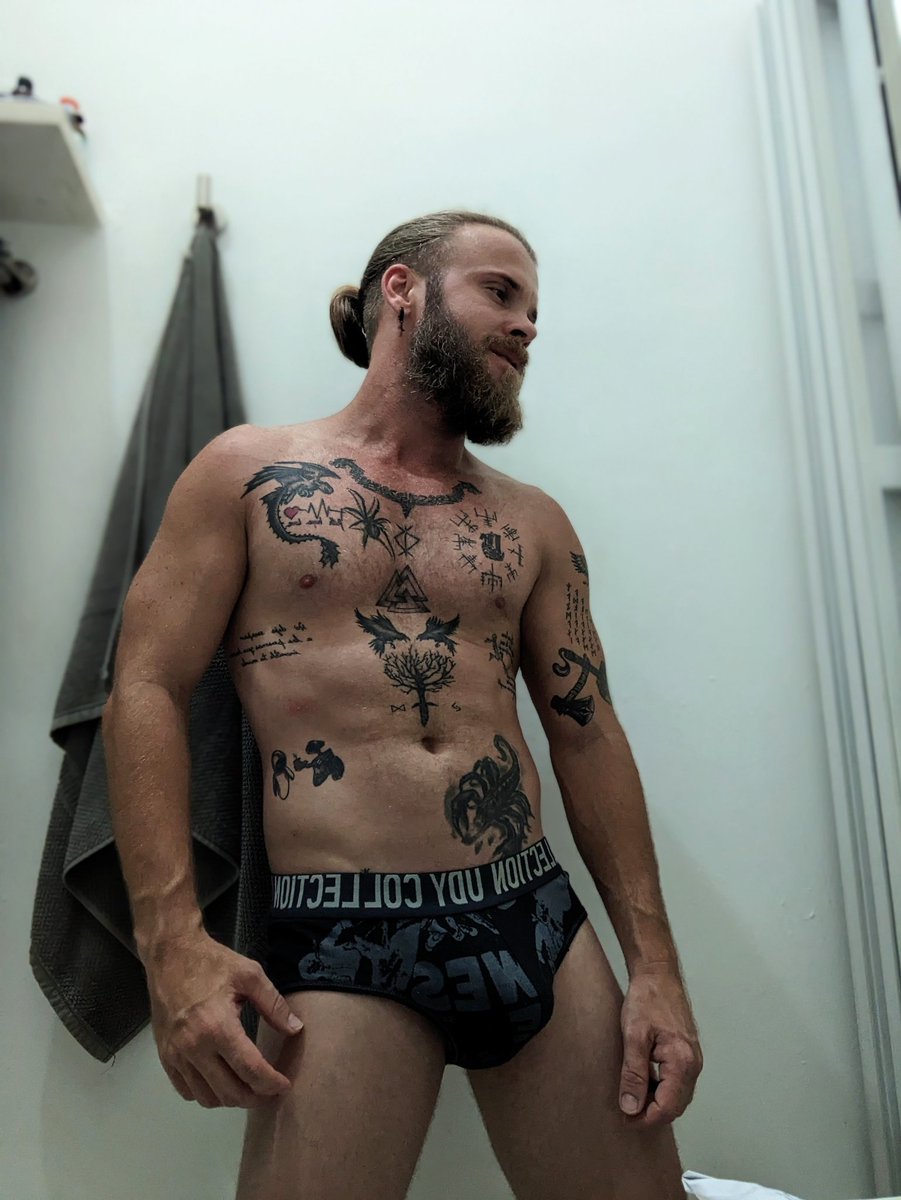 Love me like I'm..🫶