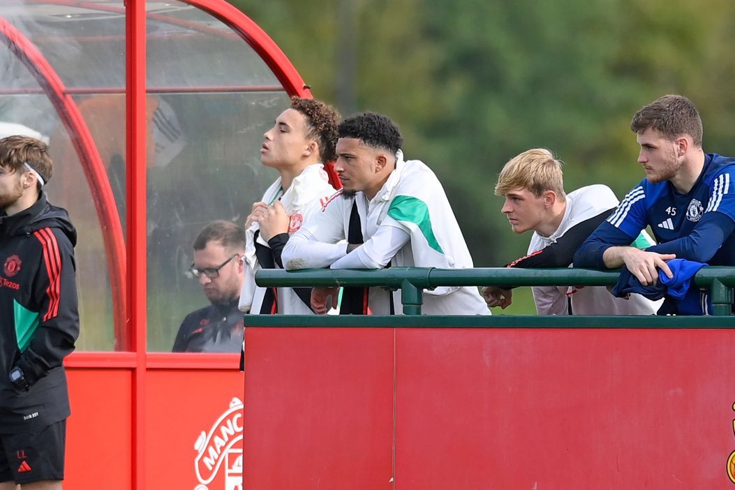 ManFromMarsJR's tweet photo. Sancho should bring his tenacity and aggression to the field rather than arguing with the manager.
#MUFC https://t.co/v1uKvyfS8r