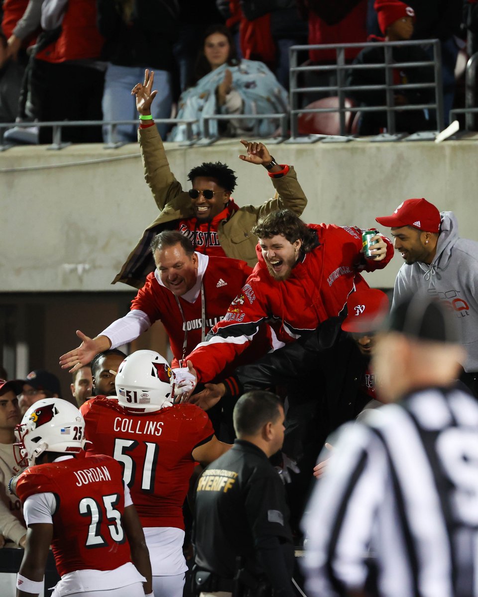 Louisville Athletics tweet media