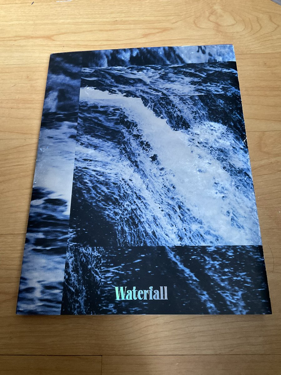 FanBlueblue's tweet photo. wts lfb ph 

B.I Waterfall : Waterfall ver. (UNSEALED)
  ⤷ ₱100 

~ Inclusions: Photobook, Cd
~ MOD: SDD &amp; SHOPEE C/O 
~ MOP: Gcash (PAYO)

reply mine https://t.co/DoKr0E4lnk