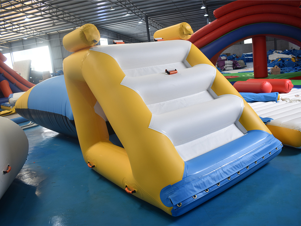 Bouncia8's tweet image. Our modern production plants not only ensure top quality water inflatables but also delivery reliability. #waterinflatables