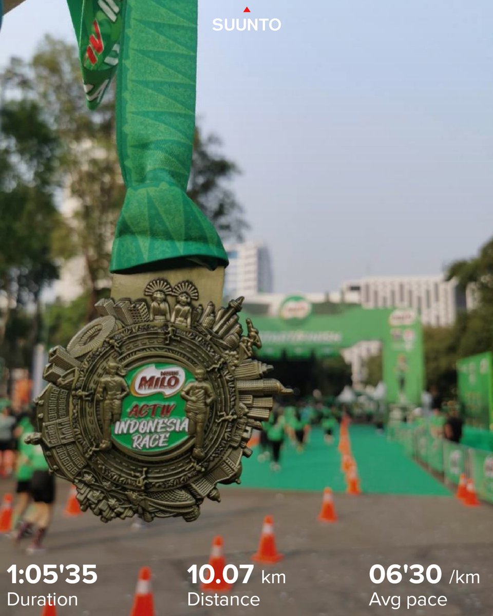 weiguang91's tweet photo. 10K Milo Active Run Jakarta Unofficial Result - Sedih telat klik start di jam sekitar 40-50 detik. π₯² Tapi akhirnya bisa pecah rekor baru di tahun ini utk 5K dan 10K sekaligus. Well, congratz for all finisher di Milo Run tadi! ππ #MiloRun https://t.co/sE2hFYWqvP