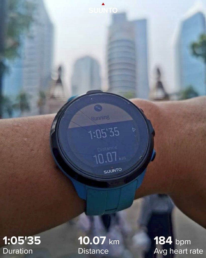weiguang91's tweet photo. 10K Milo Active Run Jakarta Unofficial Result - Sedih telat klik start di jam sekitar 40-50 detik. π₯² Tapi akhirnya bisa pecah rekor baru di tahun ini utk 5K dan 10K sekaligus. Well, congratz for all finisher di Milo Run tadi! ππ #MiloRun https://t.co/sE2hFYWqvP