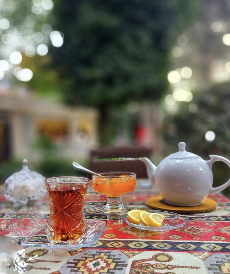 ...

Allah taşıyamayacağımız derdi ömrümüze,
Yaşayamayacağımız aşkı gönlümüze vermesin..

#GünaydınHayattt ☕️🎶🌤🍃🍁🍂