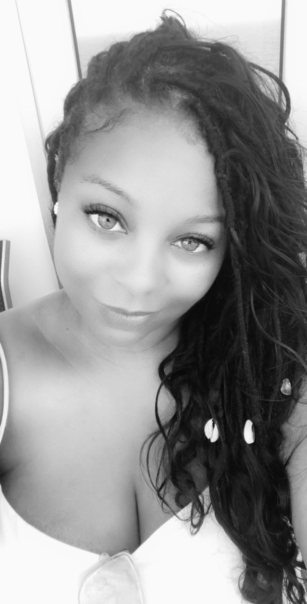 Queen of the Big Backs (@msbigback) on Twitter photo 
