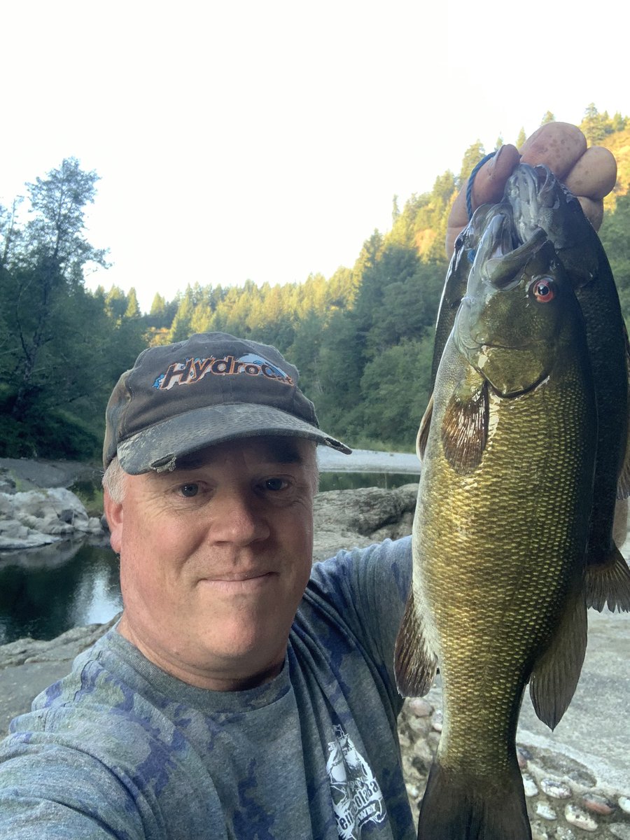 mattshorb's tweet photo. Still picking up some good smallmouth this October!  #fishing https://t.co/7jUiIdPKVk