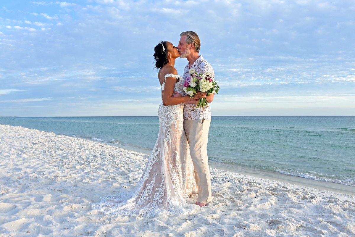 sunsetbeachwed's tweet photo. Kurt &amp; Erika enjoyed the cold front approaching tonight on Panama City Beach Beach! They suggested I don't visit Chicago until next July 😂, congratulations newlyweds! #beachwedding https://t.co/EvsWKr4HzT