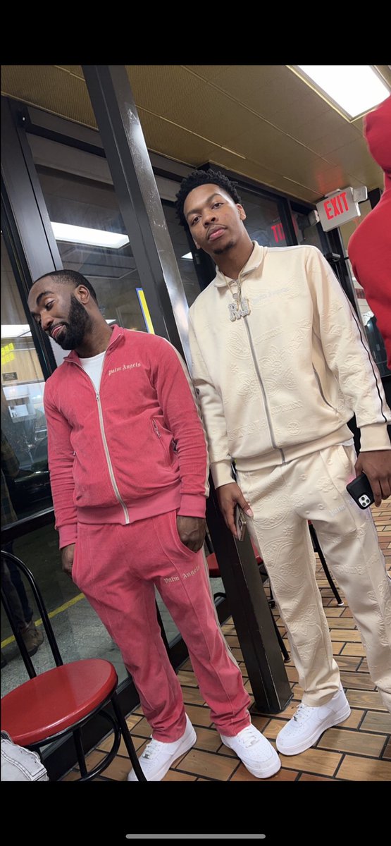 longlivejizzle_'s tweet photo. Lost my heart last Sunday, I love you so much lil bra …. I’ll see you later. Come fwm sometimes you know what it is wit us 💔 https://t.co/Ld9CrEWAhC