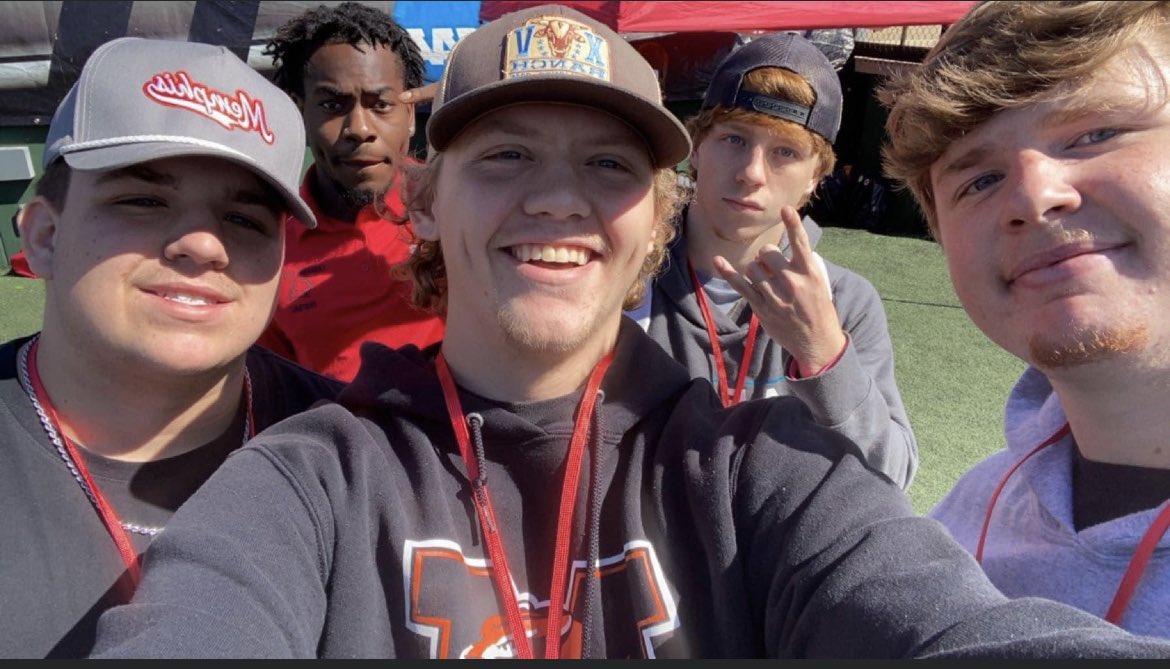 Had a great game day vist at @LCPanthers_FB Thank you <a href="/CoachChuckEhret/">Chuck Ehret</a> and <a href="/Coach__Talbert/">Coach Talbert</a> for having me and my buddies!! I will definitely be coming back!!! <a href="/jarrettbenson7/">jarrett.benson</a> <a href="/JFreeman_2/">Justin Freeman</a> <a href="/deaver_cameron/">Cameron Deaver</a> <a href="/benson_aid82555/">Aiden Benson</a> <a href="/B_jazz__/">Braxton Dickerson</a> <a href="/HallTechSports1/">Hall-Tech Sports</a>  <a href="/ExpoRecruits/">Expo Recruits</a> <a href="/AL_Recruiting/">AL Recruiting</a>