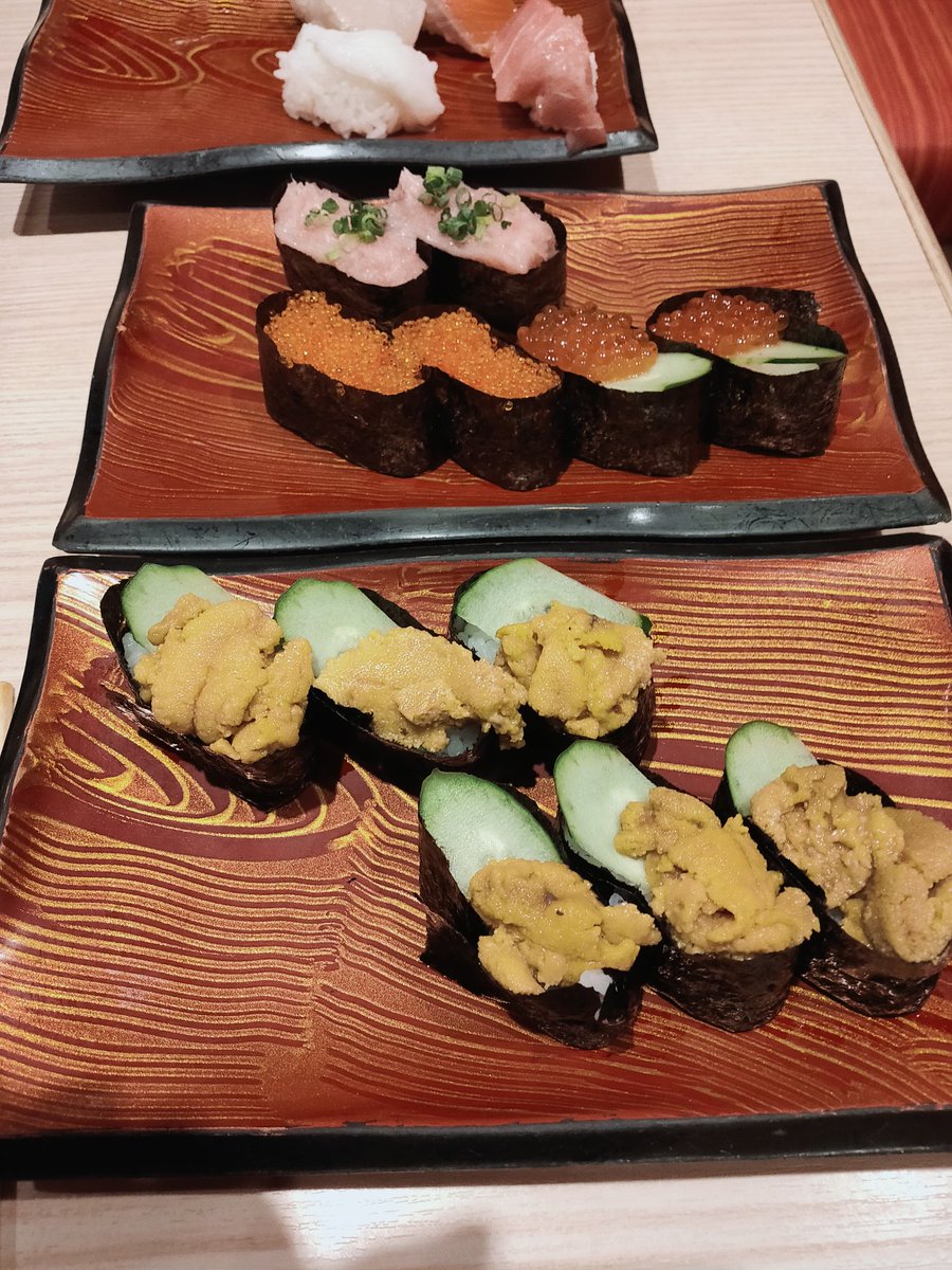 「#アキバ #きづなすし 寿司 120分 食べ放題〜〜」|ドミオ　昨日誕生日終了　たくさんおめでとうをありがとうございましたのイラスト