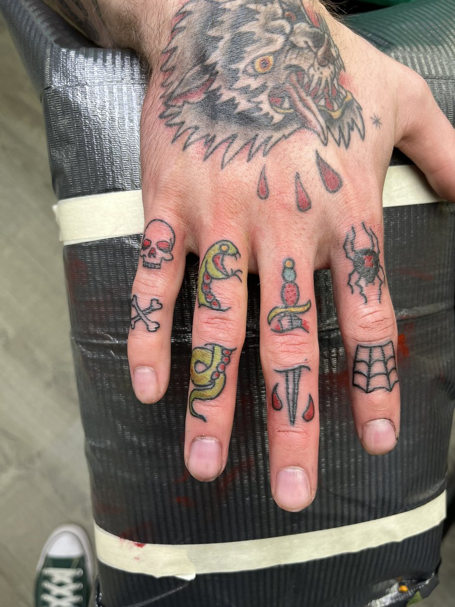 Finished the fingers on my right hand