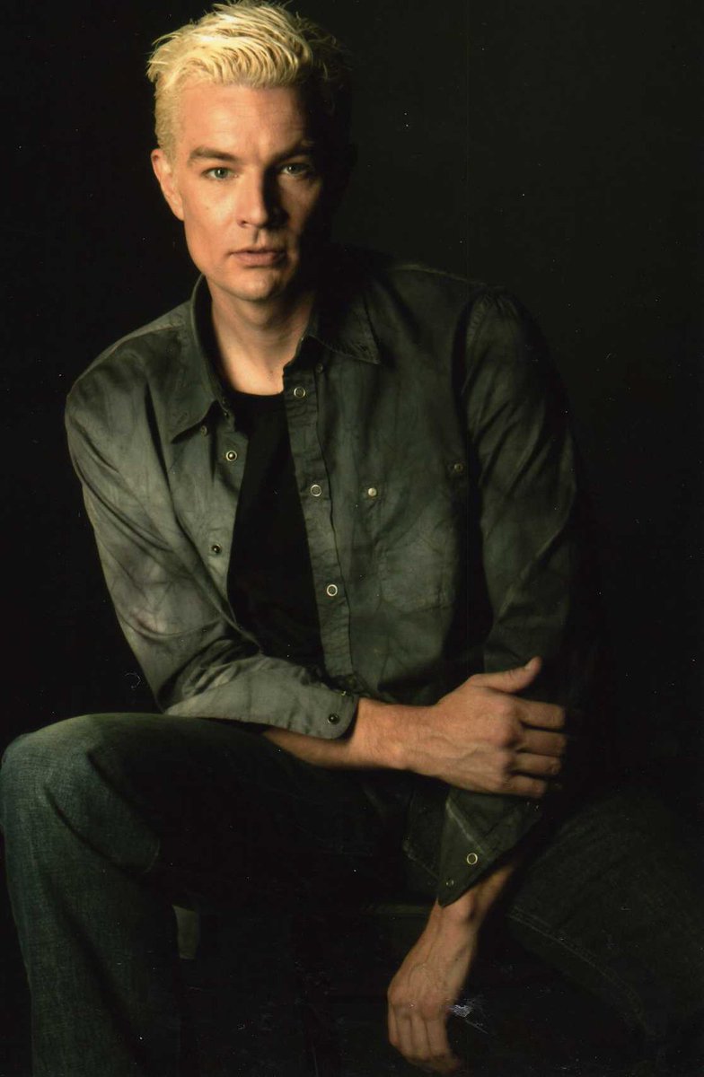 jamie_marsters's tweet image. Pics of the Day: @JamesMarstersOf doing that awkward 'wait, what the hell do I do with my hands?!' thing we *all* do when put on the spot...

#JamesMarsters #WhatTheHellDoIDoWithMyHands #ItsAThing #ManagedToUseThemPerfectlyFine #UntilTheMomentYouPutMeOnTheSpot #Then #Hands?