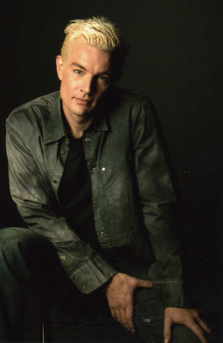 jamie_marsters's tweet image. Pics of the Day: @JamesMarstersOf doing that awkward 'wait, what the hell do I do with my hands?!' thing we *all* do when put on the spot...

#JamesMarsters #WhatTheHellDoIDoWithMyHands #ItsAThing #ManagedToUseThemPerfectlyFine #UntilTheMomentYouPutMeOnTheSpot #Then #Hands?