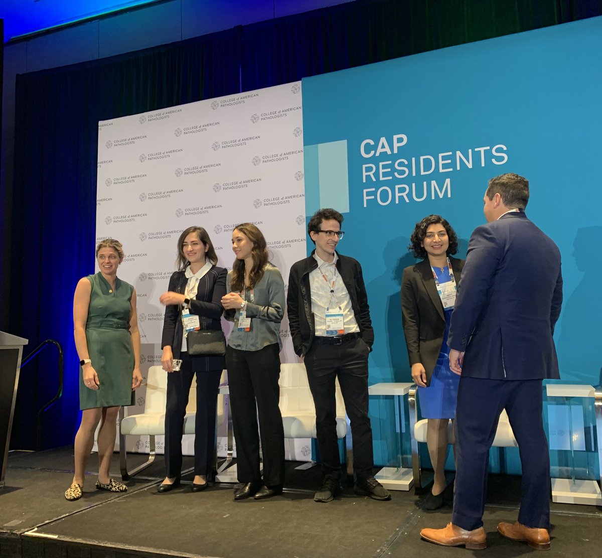 Janiranavarro's tweet image. In a more relaxed note, the new #RFEC 2023-2024! Congratulations to the new Chief @bhardwaj_swat and all the team.
Amanda @HerrPath wonderful job this year as #RFEC Chief! 🌟 #CAP23 #PathTwitter #PathX #pathology