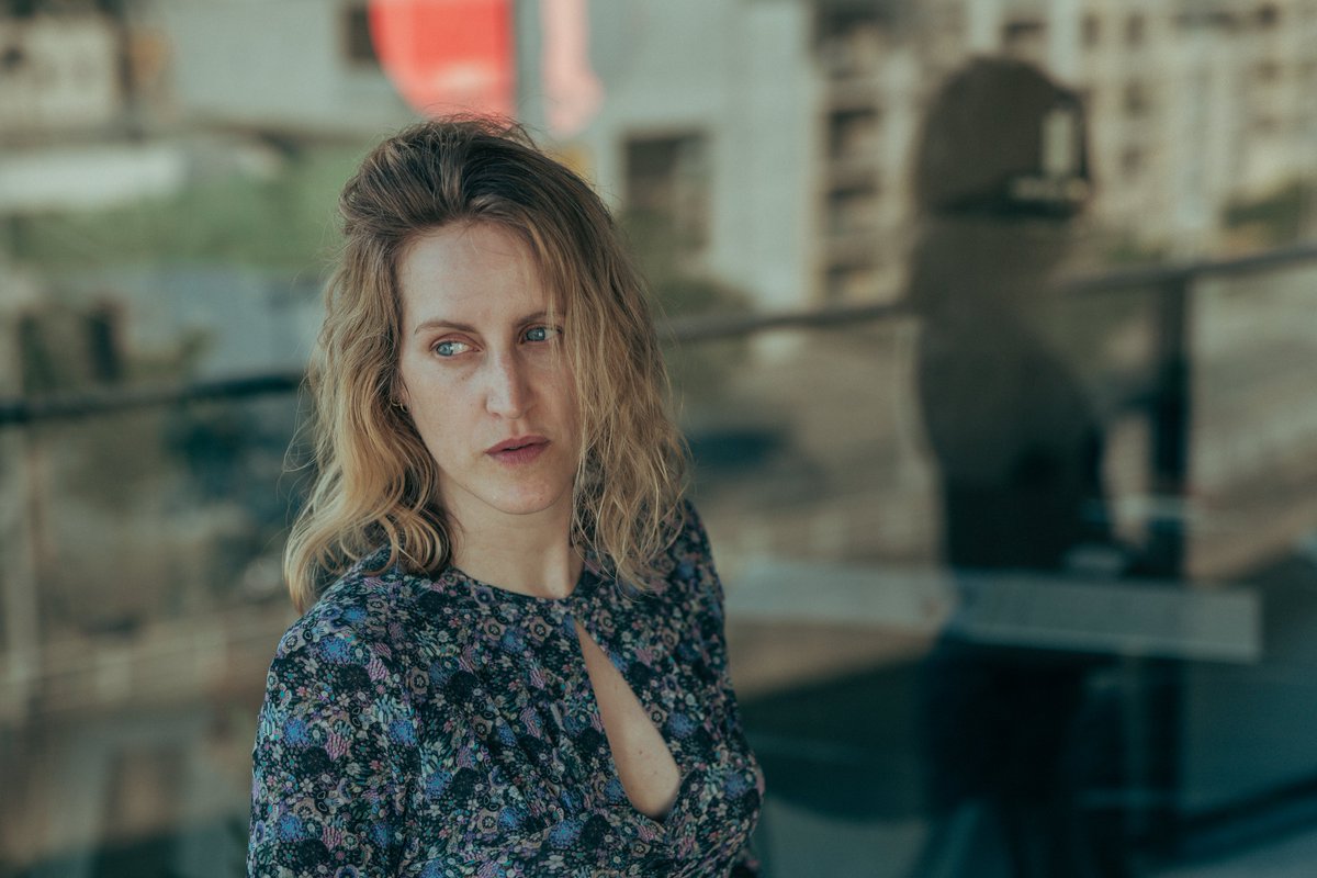 Cineaste Fien Troch opent met haar film ‘Holly’ de vijftigste editie van Film Fest Gent. Om 11u is ze te gast bij <a href="/FriedlLesage/">Friedl' Lesage</a> in #Radio1Touché. Hoe kijkt ze naar de jeugd van tegenwoordig? En wat houdt haar in evenwicht? Luister live van 11u tot 13u, of later via VRT MAX!