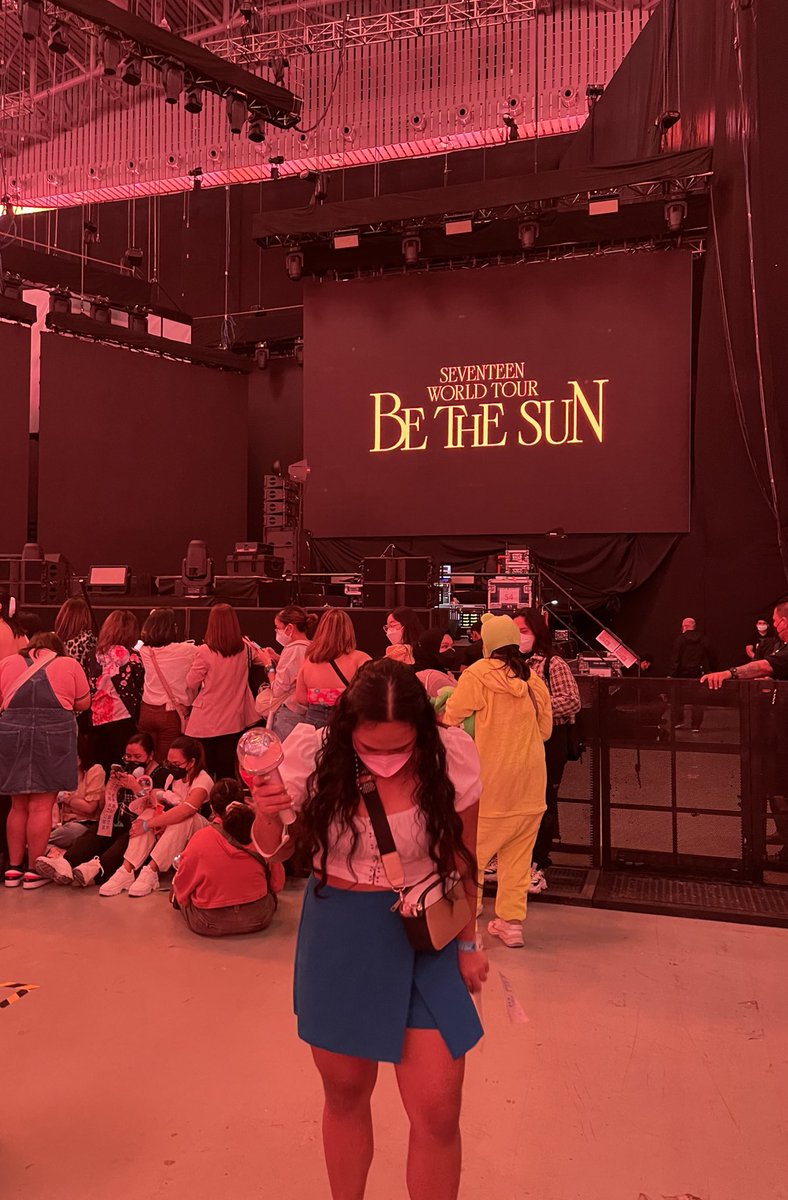defsmeanie's tweet photo. one year since π«
#BeTSinMANILA https://t.co/YKgkkdcDOc