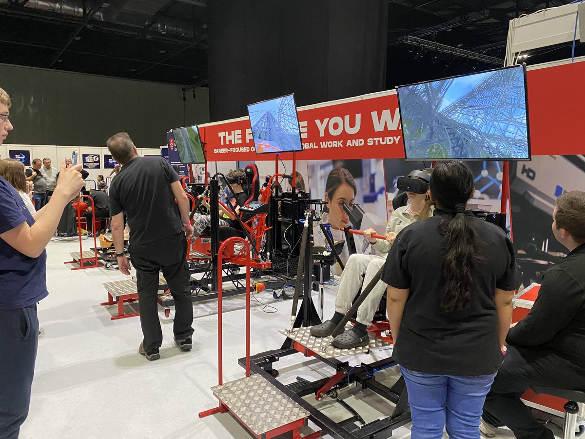 Close to 900 people young and old, big and small tried this thrill seekers kit from Middlesex Uni at New Scientist live yesterday.  The appliance of science can be fun!!!  2 more days to try it out at Excel centre.